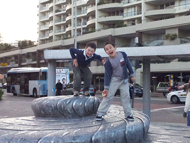 statue silliness